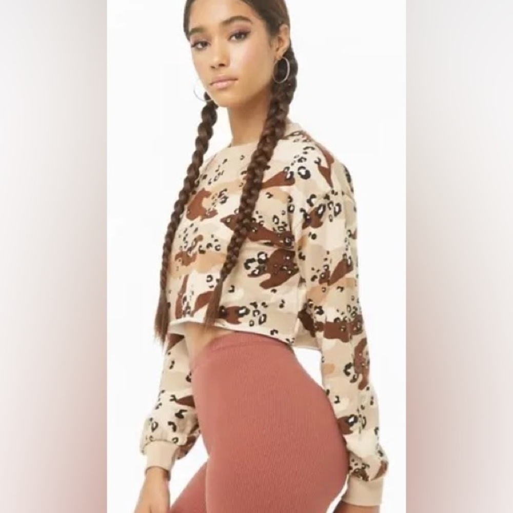 Women’s Forever 21 Brown Camo Crop Sweatshirt